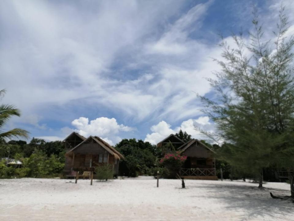 Green Blue Beach Hostel Koh Rong Sanloem Exterior foto